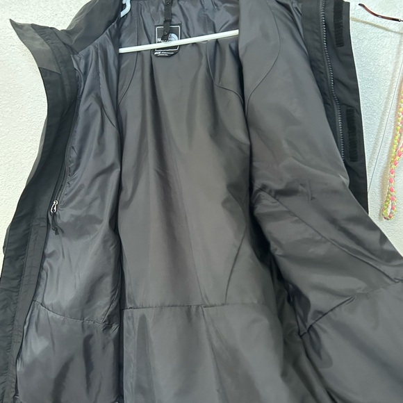 The North Face Men's Hyvent Jacket - Picture 4 of 6